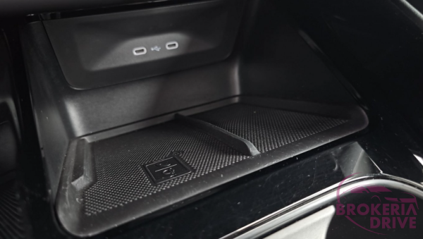 Coupé RS 82kWh/220kW 4x4_16.png