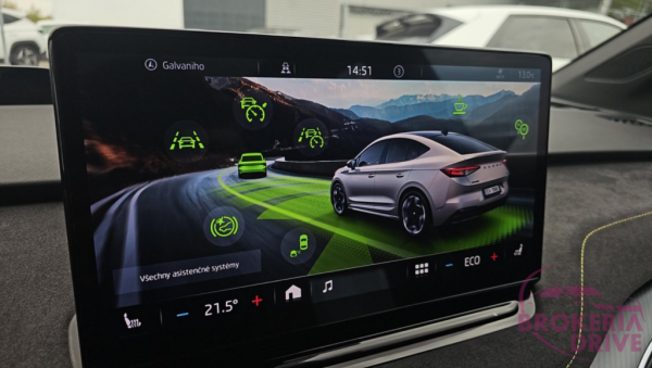 Coupé RS 82kWh/220kW 4x4_21.png