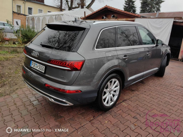 Audi 55 TFSI quattro