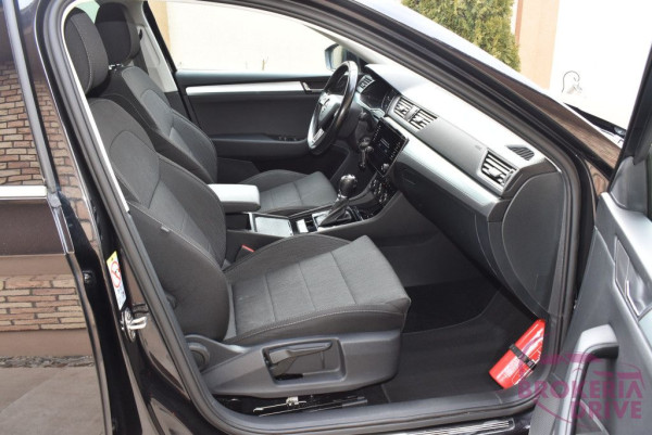 2.0 TDi Combi DSG _image_7.jpeg