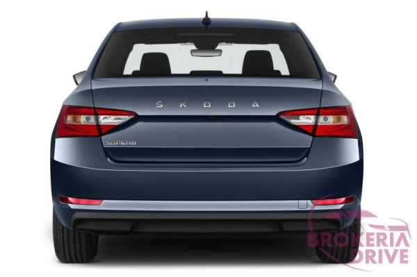  FL 2.0TDI 150 Style AT_skoda_20superbambitionhb3fb_rearview.jpg