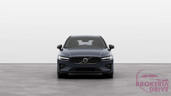Volvo B4 (P) Plus Dark AT7 FWD