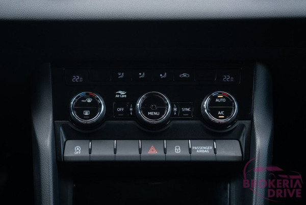 2.0 TDI manuál_autobonosrodovozautnitradovozautdovozzozahraniciaskodakaroqtdi2.0110kw-18.jpg