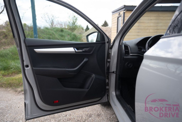 2.0 TDI manuál_autobonosrodovozautnitradovozautdovozzozahraniciaskodakaroqtdi2.0110kw-24.jpg