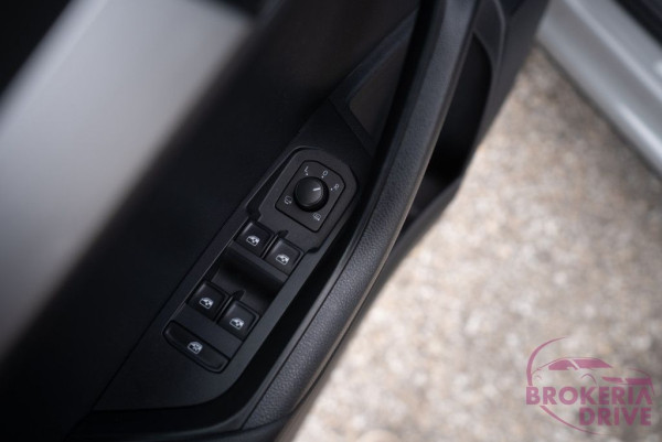 2.0 TDI manuál_autobonosrodovozautnitradovozautdovozzozahraniciaskodakaroqtdi2.0110kw-25.jpg