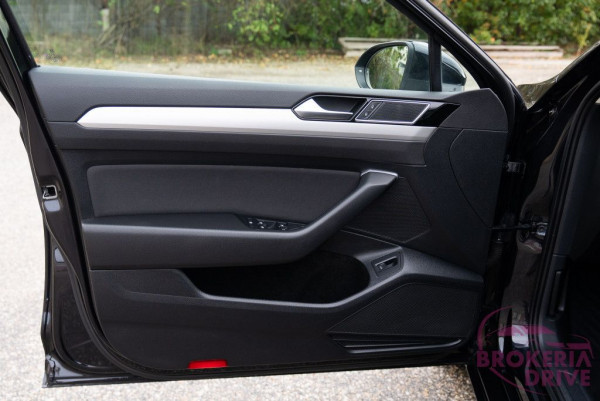 2.0 TDI 110 kW DSG_volkswagen_passat_variant_autobono_sro_nitra-29.jpg