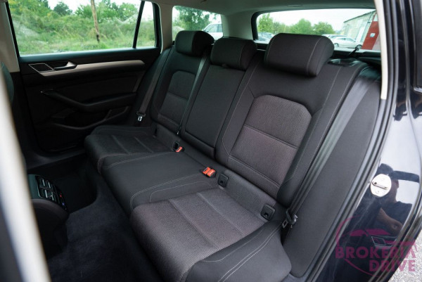 2.0 TDI 110 kW DSG_volkswagen_passat_variant_autobono_sro_nitra-37_1.jpg