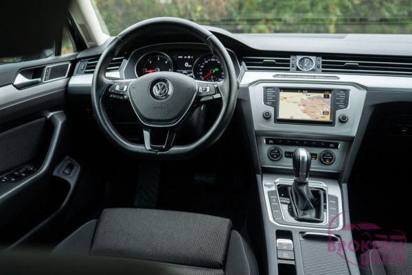 2.0 TDI 110 kW DSG_volkswagen_passat_variant_autobono_sro_nitra-6.jpg