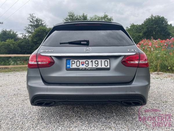Mercedes-Benz 43 AMG V6 Biturbo 4 Matic