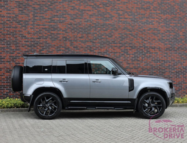 Land Rover 110 P400e HSE