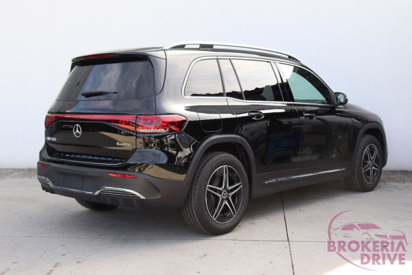 300 4MATIC_kz24240130_2e4d08a8-cdc7-4bd3-9a41-4c63fcf6e8ad.jpg
