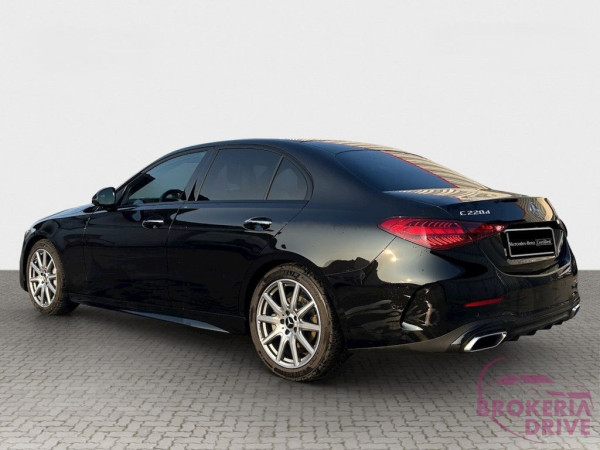 220 d 4MATIC_kz24250032_4cbe408c-f416-46d9-bbbf-72209bc7fd63.jpg