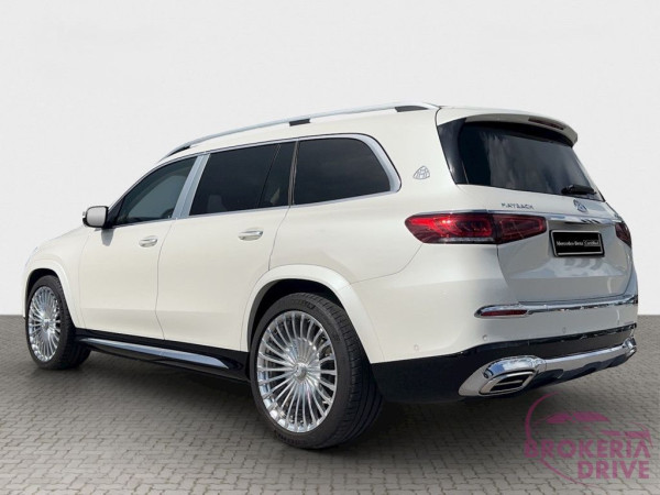 Maybach 600 4MATIC_kz24250058_7004372b-7a65-4de4-bfa7-0346b735df83.jpg