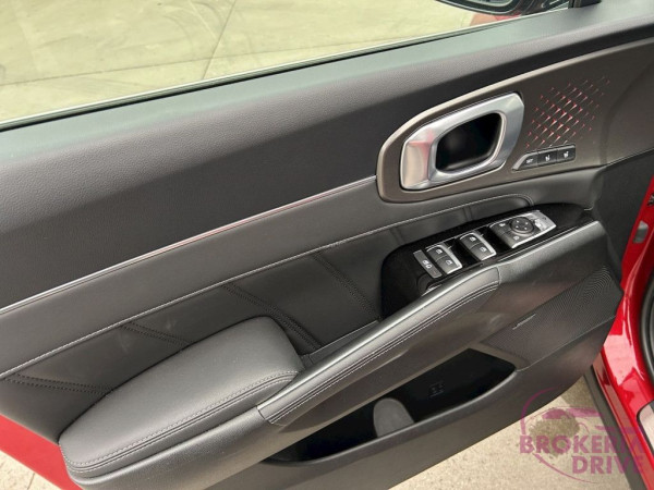 1,6 T-GDi HEV A6 AWD PLATINUM 7S_kz24250053_93ee80fc-72a8-4c09-b24f-a965ee6c4218.jpg