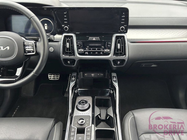 1,6 T-GDi HEV A6 AWD PLATINUM 7S_kz24250053_d2d5e3b3-fd68-46bd-986b-64e2cc477b30.jpg