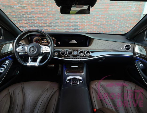  S560 4.0 V8 345KW AT, 4Matic AMG Long_image_interier_front