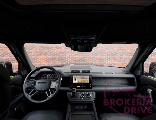 P400e X-Dynamic HSE _image_interier_front