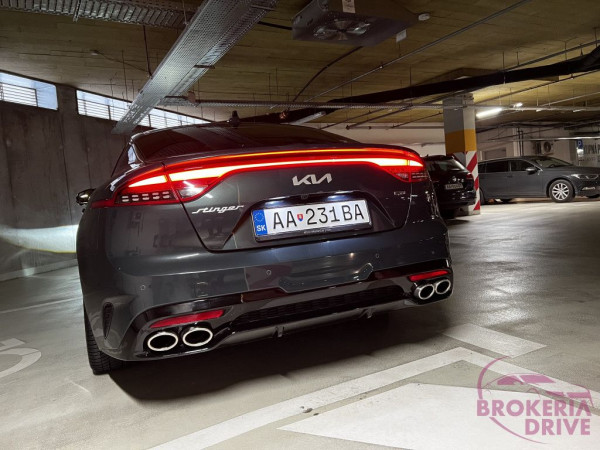 3.3 V6 benzín_img_3386.jpg