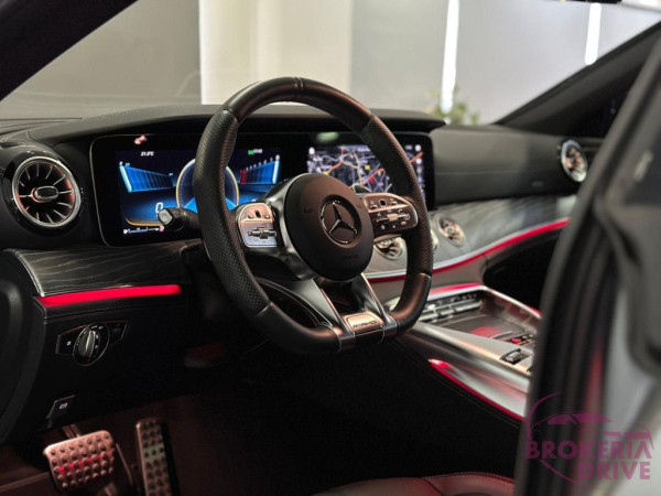 43 4Matic_image_interier_front