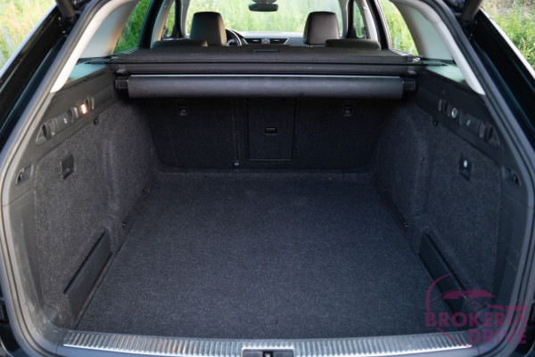 2.0 TDI 140 kW_škodasuperbcombi2.0tdi140kwautobononitradovozautznemecka,dovozautnitra,autaznemecka,overeneauta,autobazarnitra-56.jpg