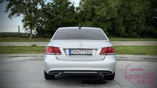 Mercedes-Benz 220 BLUETEC