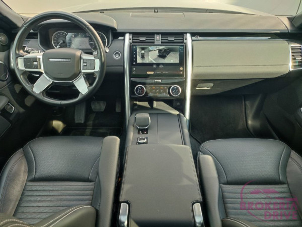 3.0 I6 D300 MHEV SE AWD A/T_image_interier_front
