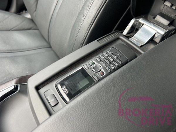 Long 3,0TDi Quattro_telefon.jpeg