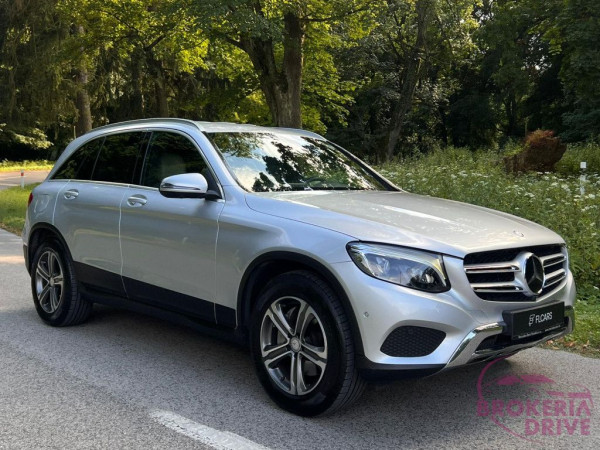 Mercedes-Benz 220d 4MATIC