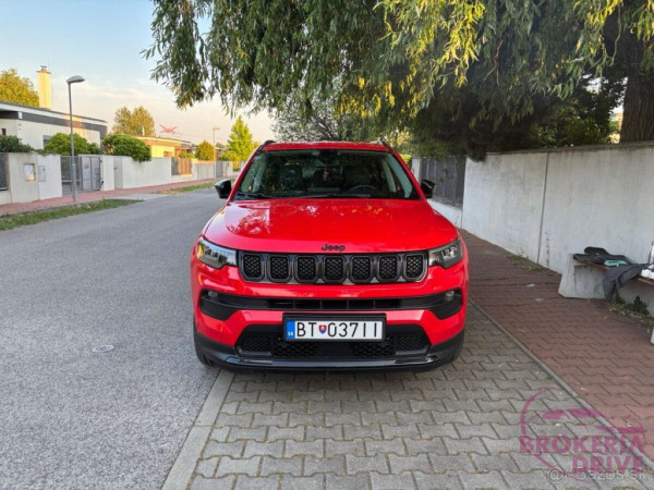 Jeep Compass 1.5 Turbo eHybrid Night Eagle