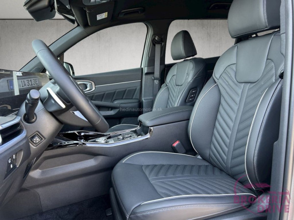1,6 T-GDi PHEV A6 AWD PLATINUM 5P_2105743631_367aafc7-58ce-4674-b8ee-d42b3231c5fe.jpg