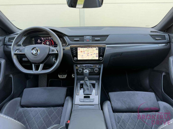  Combi 2.0 TDI SCR Sportline DSG_image_interier_front
