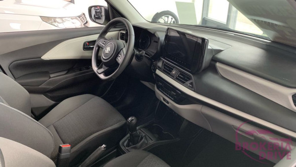 Swift 1,2i GLX 4x4_image_interier_front