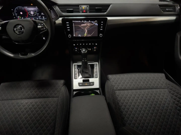 2.0 TDI Ambition_6615bbd4-73a2-4f63-97d9-0c682255c1fd_ae437015-dd34-4242-91e0-e5c13469f7e8.jpg