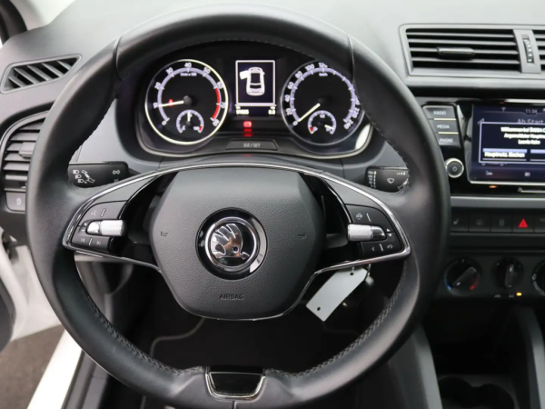1.0 TSI Cool Plus_9ec41069-c4c1-47e7-8e7b-766db839bd05_4e5e64bb-4cc7-4315-8631-774dfff6e29b.jpg