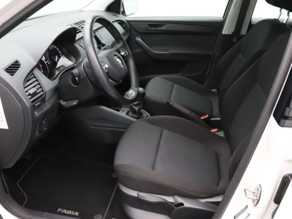 1.0 TSI Cool Plus_9ec41069-c4c1-47e7-8e7b-766db839bd05_c0d2e9b6-4df1-406d-b39c-8e62522d412f.jpg