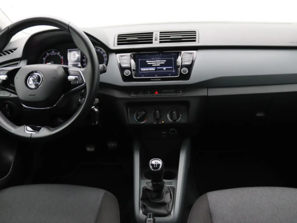 1.0 TSI Cool Plus_9ec41069-c4c1-47e7-8e7b-766db839bd05_ce2c92f2-91a9-4d33-9d49-2b6f1b921500.jpg