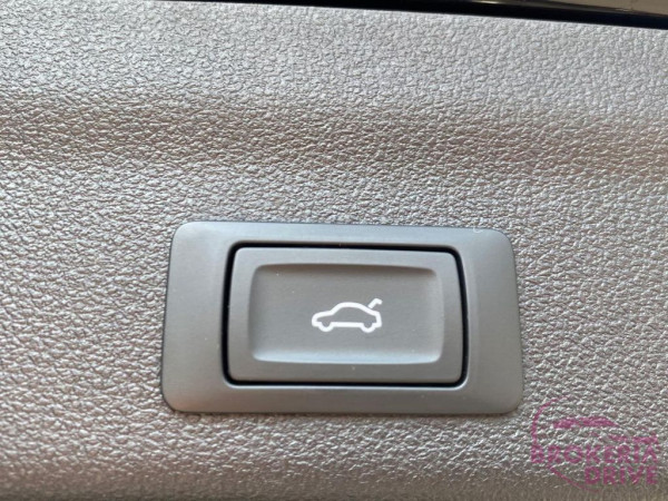 40 TDI Basis_i8oql35.jpeg