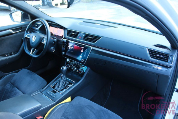 Sportline 2.0 TSI LED ACC Virtual Carplay_6061a46a-858c-458d-9fe2-f110cb176db4.jpeg