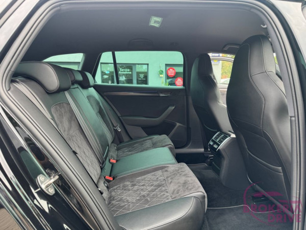 1.4 TSI Sportline iV _5ef74f7e-6402-403d-b926-8219cbf6b8ff.jpeg