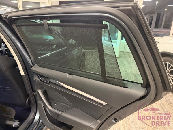 Style 1.5 TSI MATRIX+HUD+PANO+MEM+CANTON_image_interier_back