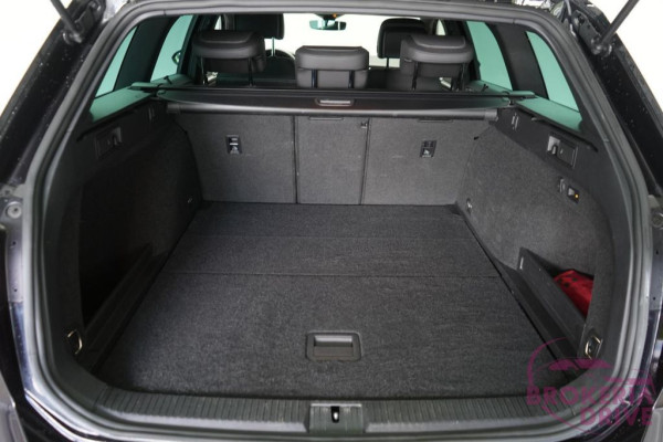 2.0 TDI SCR DSG 4Motion_fdbb86ad-9518-4dfb-bfa4-c17140dd9cc8.jpeg
