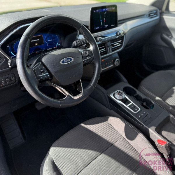 1.5 EcoBlue_image_interier_front