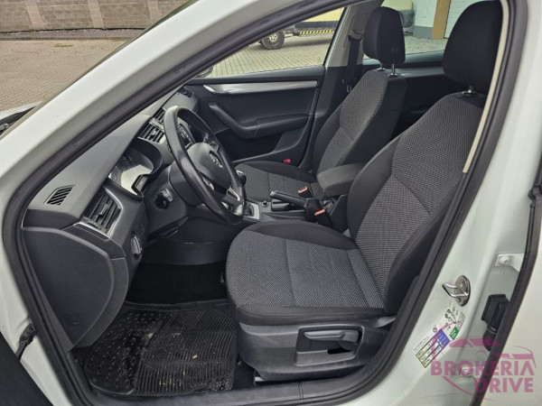 1.6 TDI GreenLine_image_interier_front