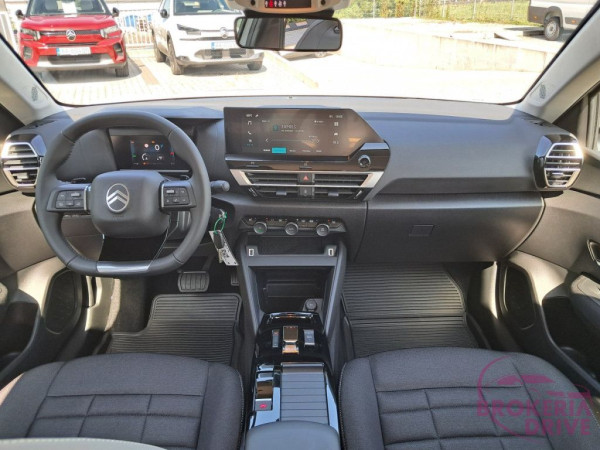 X 1.2 PureTech PLUS_image_interier_front