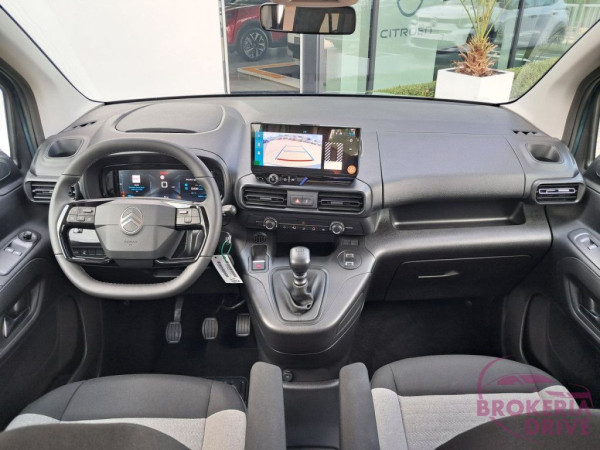  1,5 BlueHDi PLUS_image_interier_front