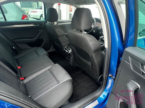 2.0 TDI DSG Matrix|Virtual|Pano|360Kamera|Acc_image_interier_back
