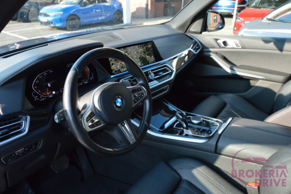 xDrive40i_image_interier_front
