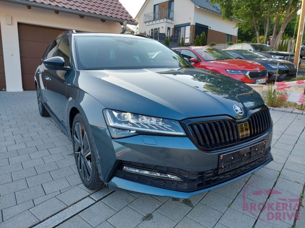 Škoda Superb Combi 2.0 TSI Sportline DSG 
