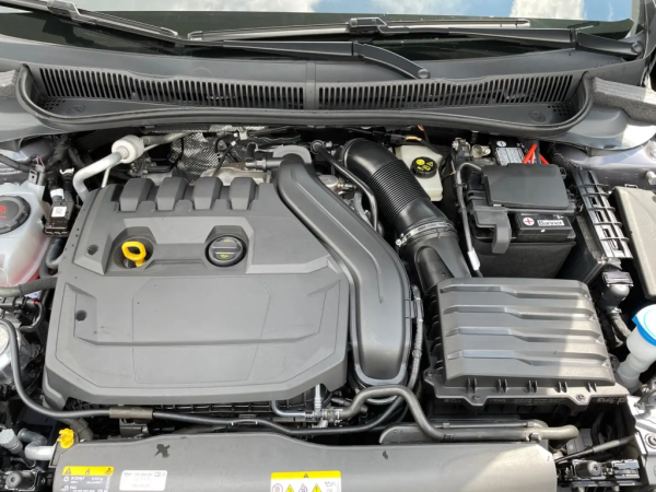 1.5 TSI Style_37498260-f6e1-434d-8230-f7d6c6191f6f_853cd07e-de61-4080-9bc8-b55c7555db20.jpg