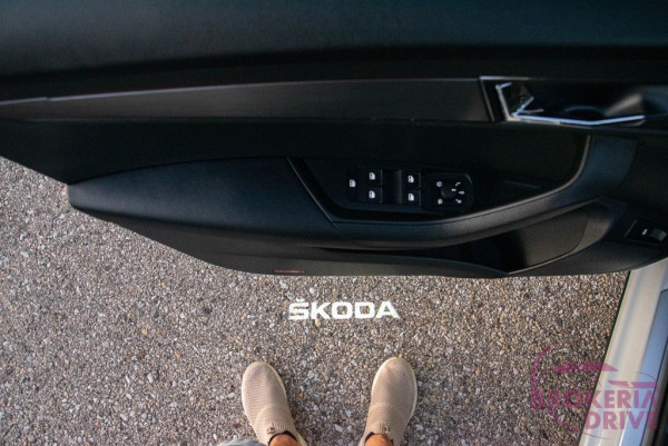 1.5 TSI DSG 110 kW_škodakaroq1.5tsidsgautobononitraautobazarnitradovozautznemeckadovozautnaobjednavku-51.jpg